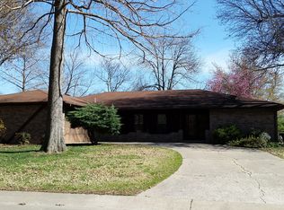 1616 Woodlawn Dr, Miami, OK 74354