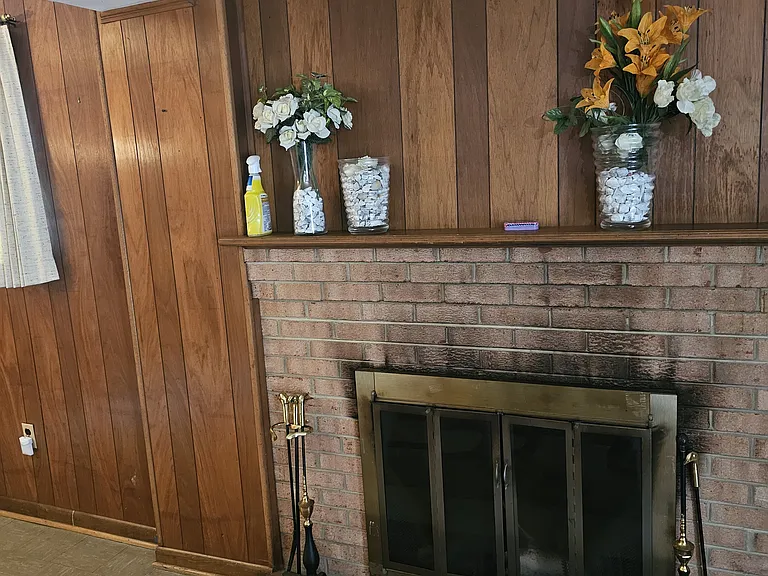 1404 Chilton Dr — Photo 24
