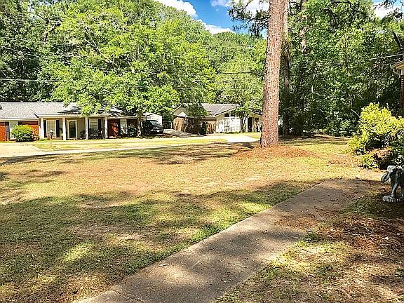 2nd image of 5459 Larchmont Dr