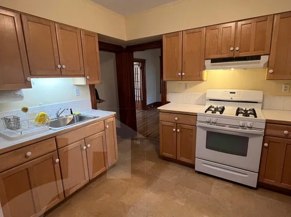20 Gold Star Rd #1, Cambridge, MA 02140
