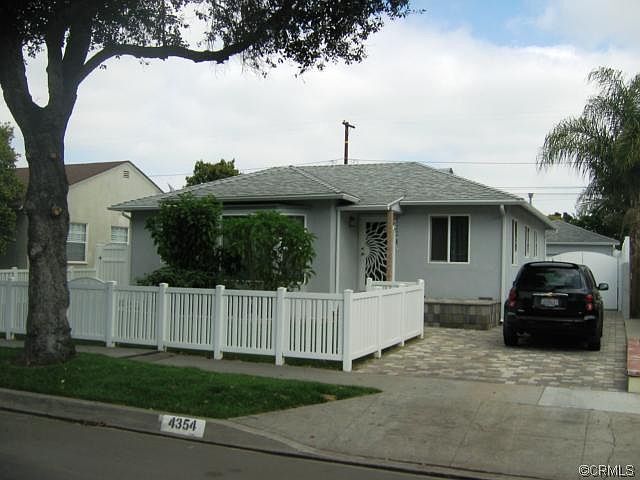 1st image of 4354 Bellflower Blvd
