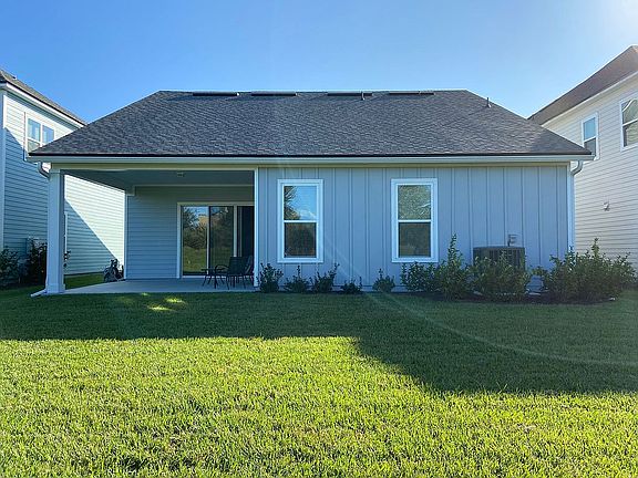 4th image of 234 Willow Lake Dr