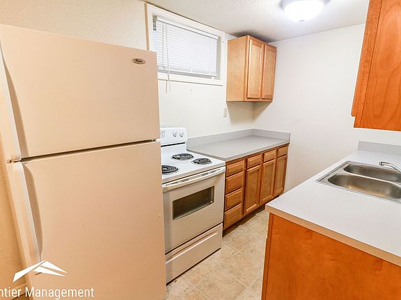 2nd image of 1020 Leavenworth St APT 3