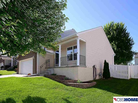 2nd image of 15825 Cottonwood Ave