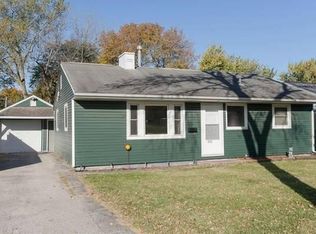 3712 F Ave NE, Cedar Rapids, IA 52402