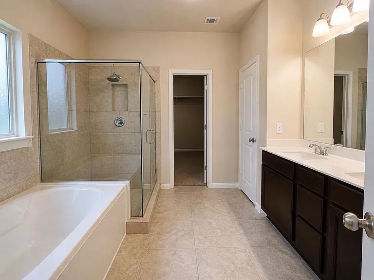 13935 Carncross Ct — Photo 42
