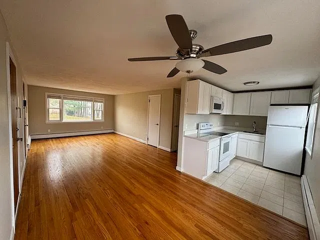 1 bed, 740 sqft, $1,975 — Photo 2