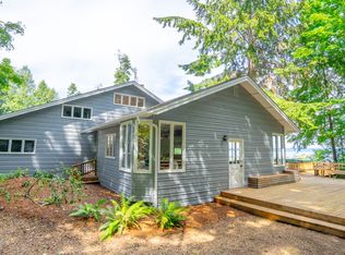 14940 Sunrise Dr NE, Bainbridge Island, WA 98110