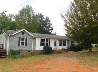 3096 Old Mountain Rd, Trinity, NC 27370