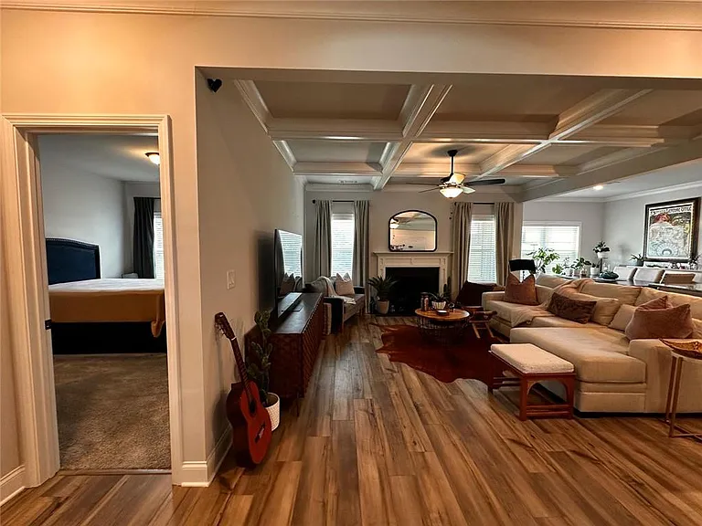 325 Sterling Creek Way — Photo 13