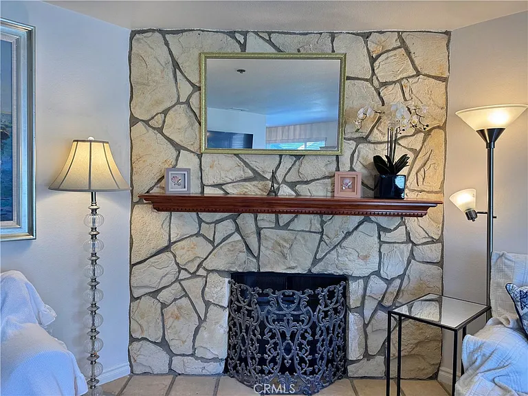 230 S Catalina Ave #203 — Photo 23