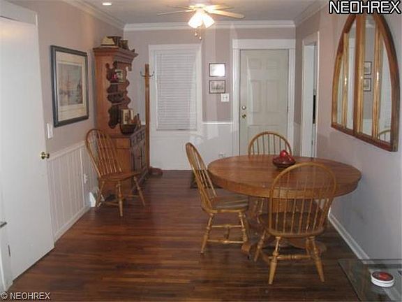 3rd image of 7190 Country Ln