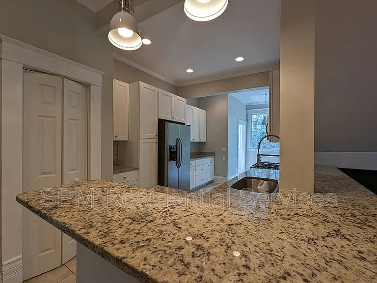 1701 Princess St — Photo 5