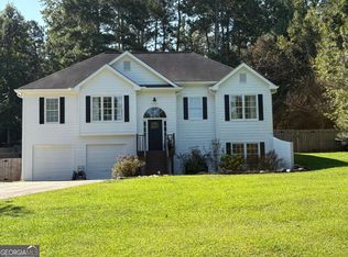 180 Blacks Mill Trce E, Dawsonville, GA