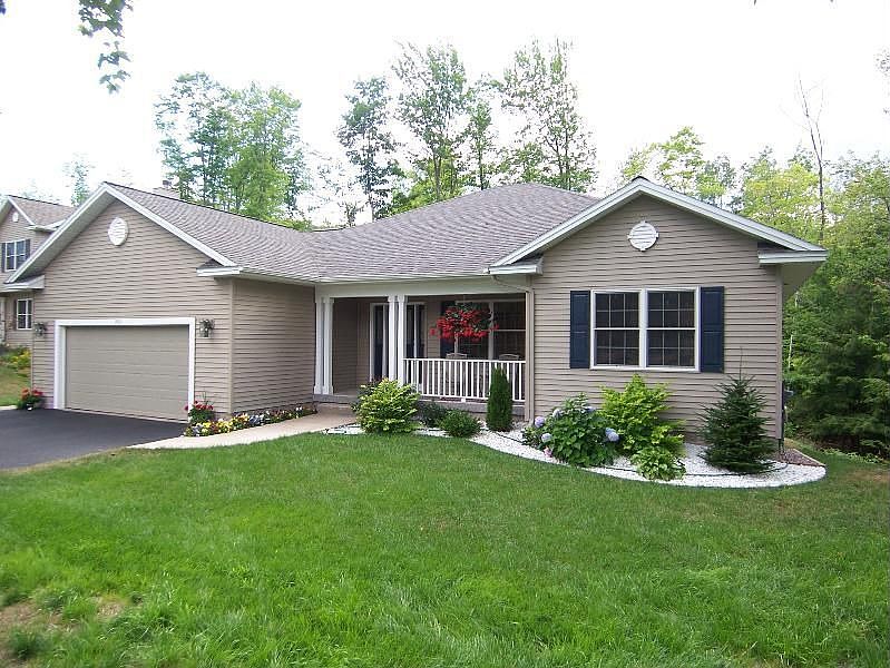 1st image of 2912 Parkview Dr