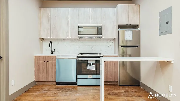 Rented by Nooklyn NYC LLC | media 13