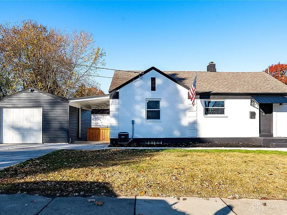 3001 Delaine Ave