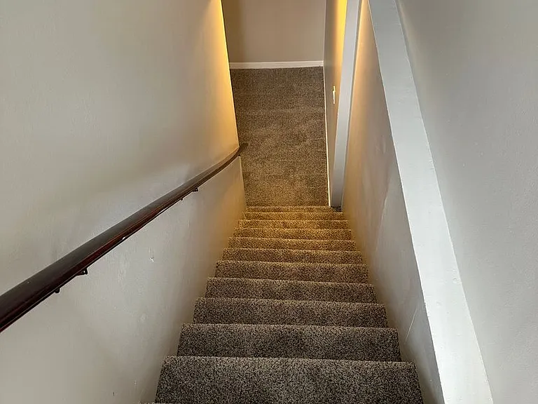 3929 Pinoak View Ct — Photo 11