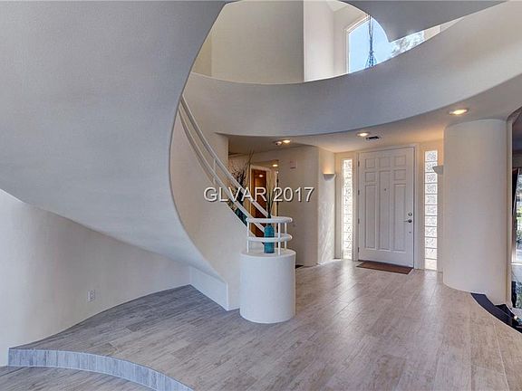 5th image of 8172 Horseshoe Bend Ln