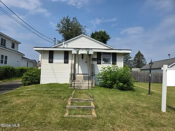 3 Taft Avenue, Latham, NY 12110
