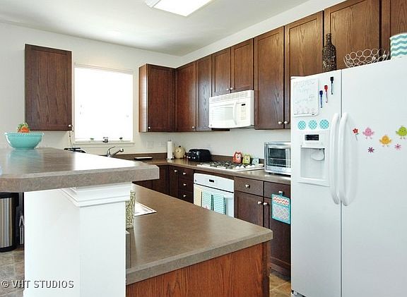 4th image of 1231 Tuscany Dr