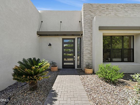 3rd image of 2935 E Mulberry Drive