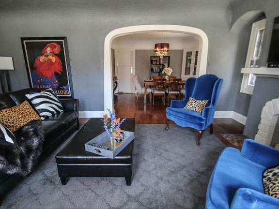 5th image of 1622 E Newton Ave