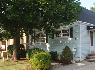 61 Suffolk Ave, Staten Island, NY 10314