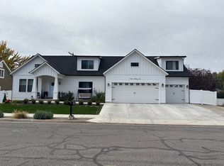 332 S 160 W, Centerville, UT 84014