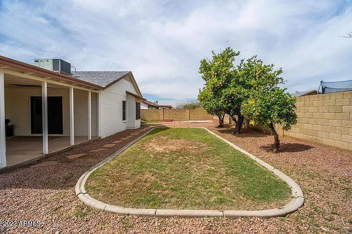 8826 W Diana Ave — Photo 19