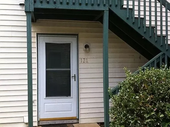 121 Ashley Forest Rd, Chapel Hill, NC