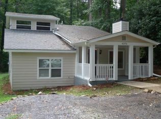 4376 Cary Dr, Snellville, GA 30039