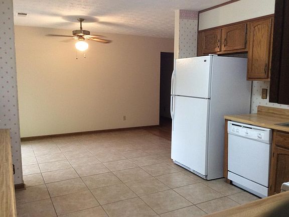 2nd image of 3706 Winterberry Ln