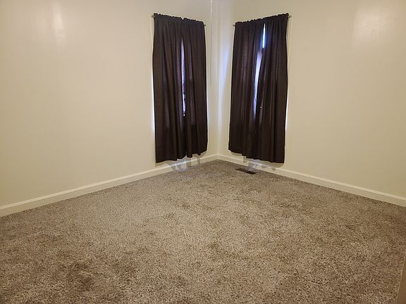 5th image of 724 Bradley St