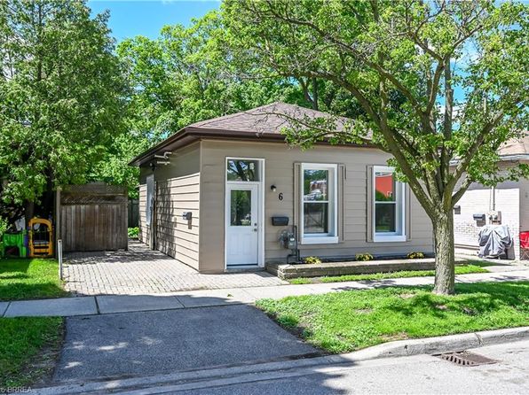 6 Duke St, Brantford, ON N3T 3T3