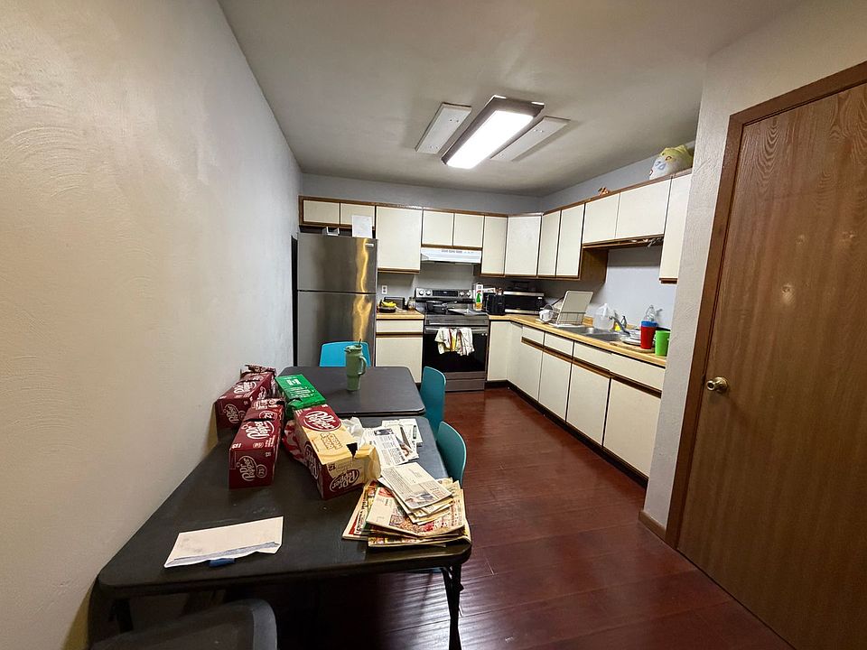 1st image of 410 10th St N APT 10
