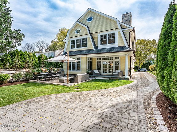 5th image of 218 Worthington Avenue