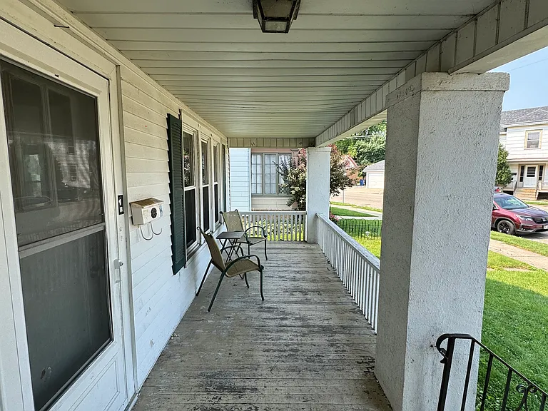 703 Chicago St — Photo 2