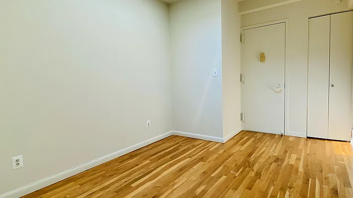 Rented by Compass | media 23