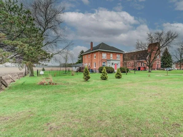 5105 Road 164, Mitchell, ON N0K 1N0