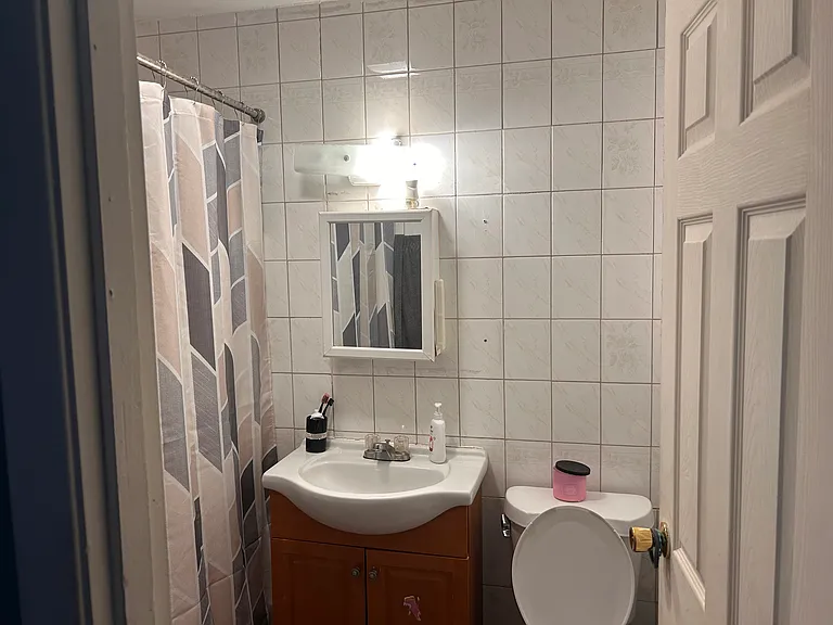 94 W Michael Ln #B — Photo 3