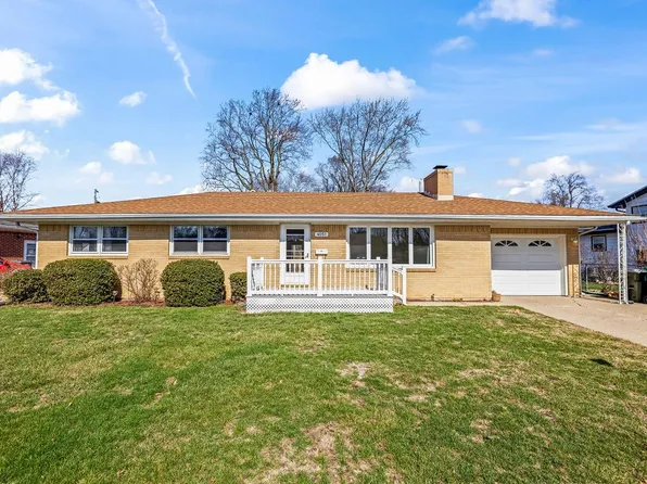 4051 Sheffield Dr, Decatur, IL 62526