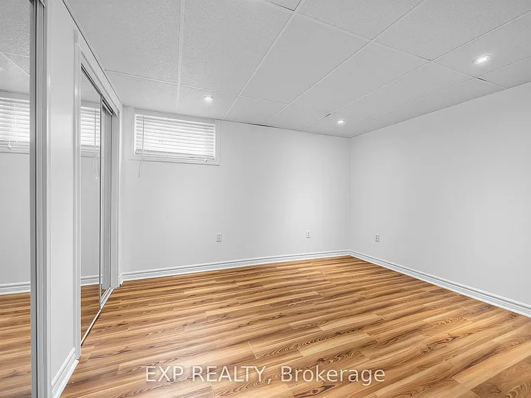 847 Upper Ottawa St #LOWER — Photo 16