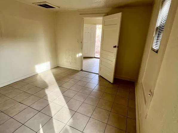 307 Columbia, 307 Columbia Dr SE #A, Albuquerque, NM 87106