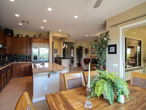 2nd image of 23008 N De La Guerra Ct