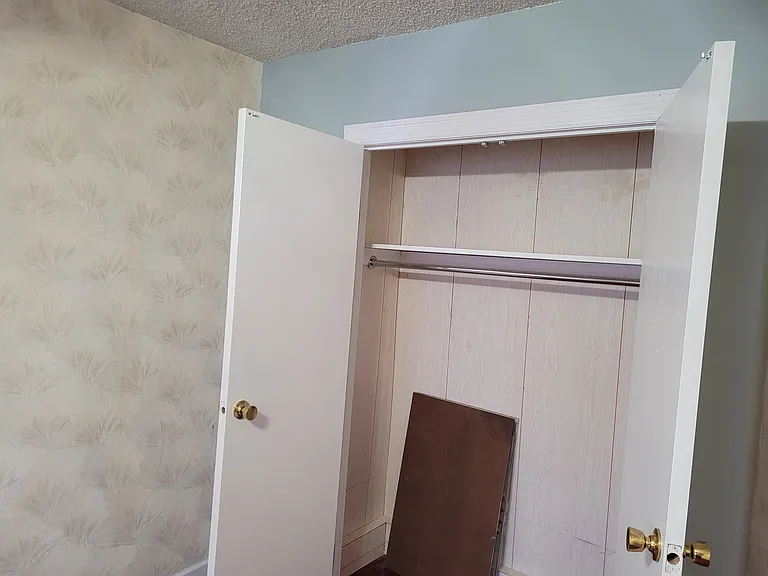 218 Allen Ave — Photo 3