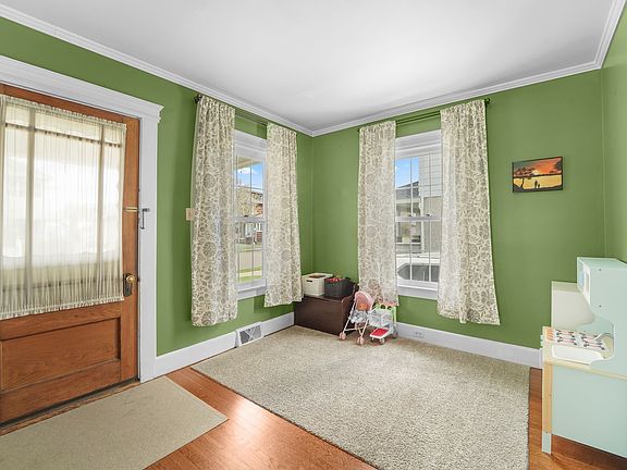 4th image of 10 Kirkwood Ave