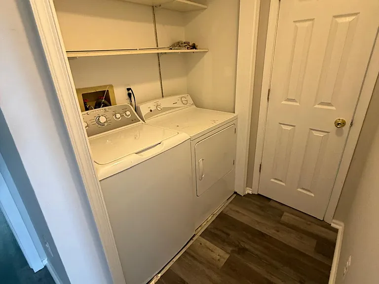 104 Teaberry Ct — Photo 6