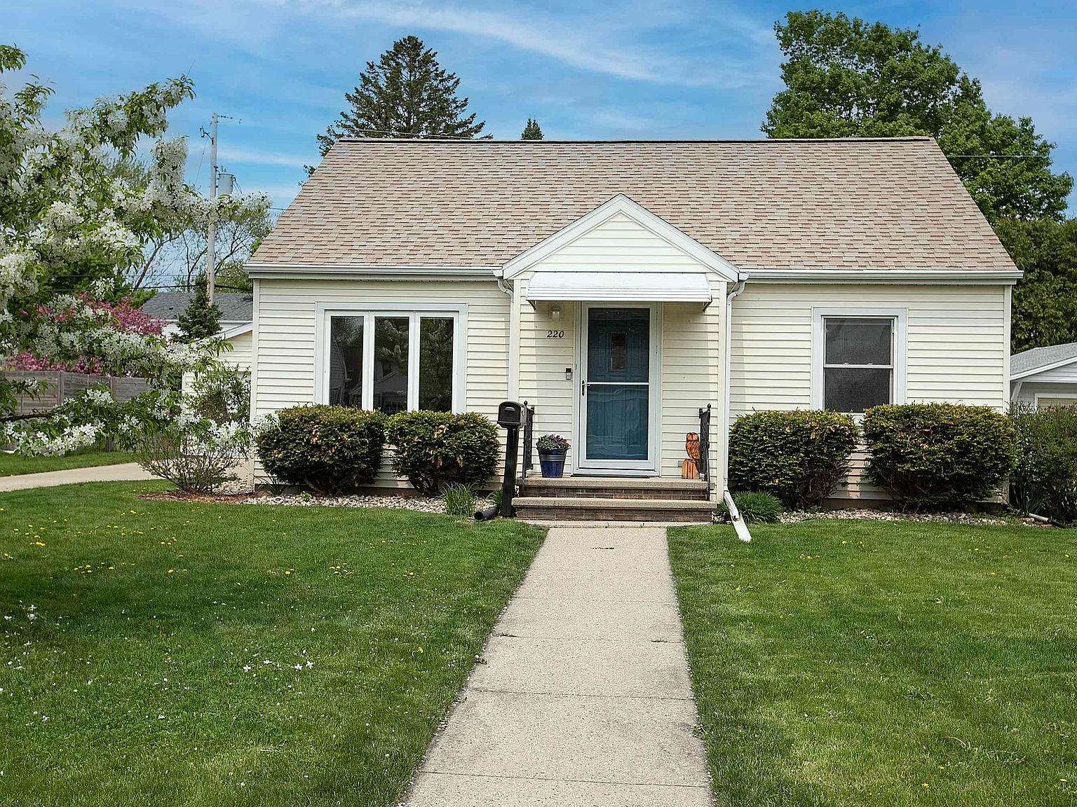 220 E Lindbergh St, Appleton, WI 54911 Zillow