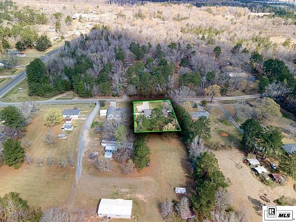 3rd image of 152 Fannin Rd